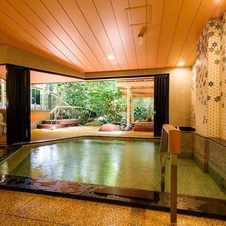Tachibana Shikitei Hotel Кага Екстериор снимка