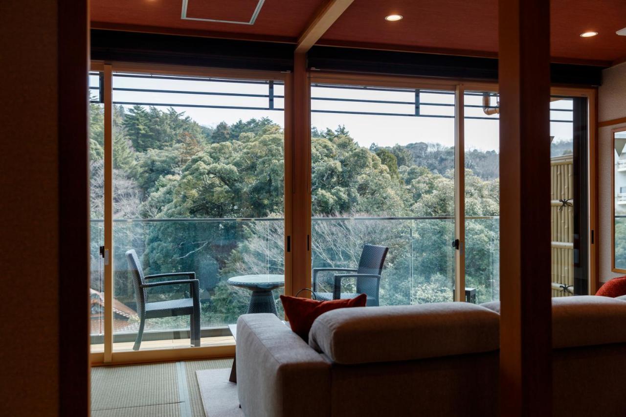 Tachibana Shikitei Hotel Кага Екстериор снимка