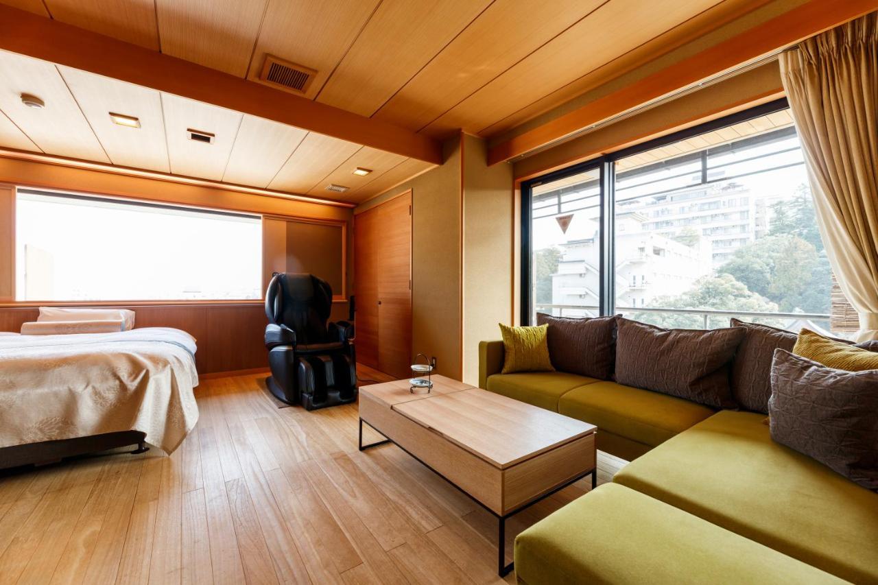 Tachibana Shikitei Hotel Кага Екстериор снимка