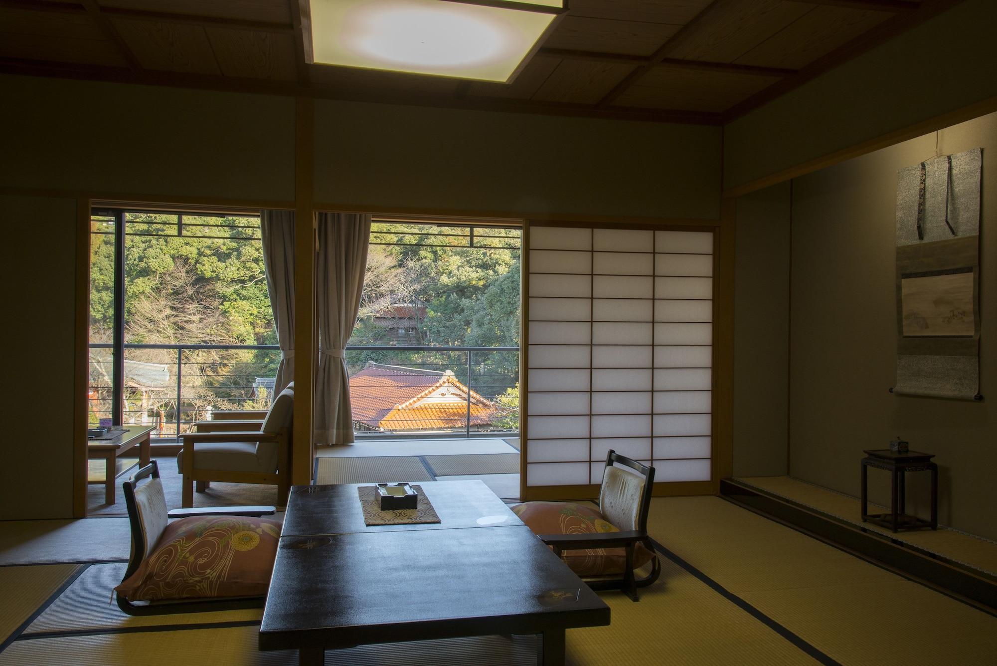 Tachibana Shikitei Hotel Кага Екстериор снимка