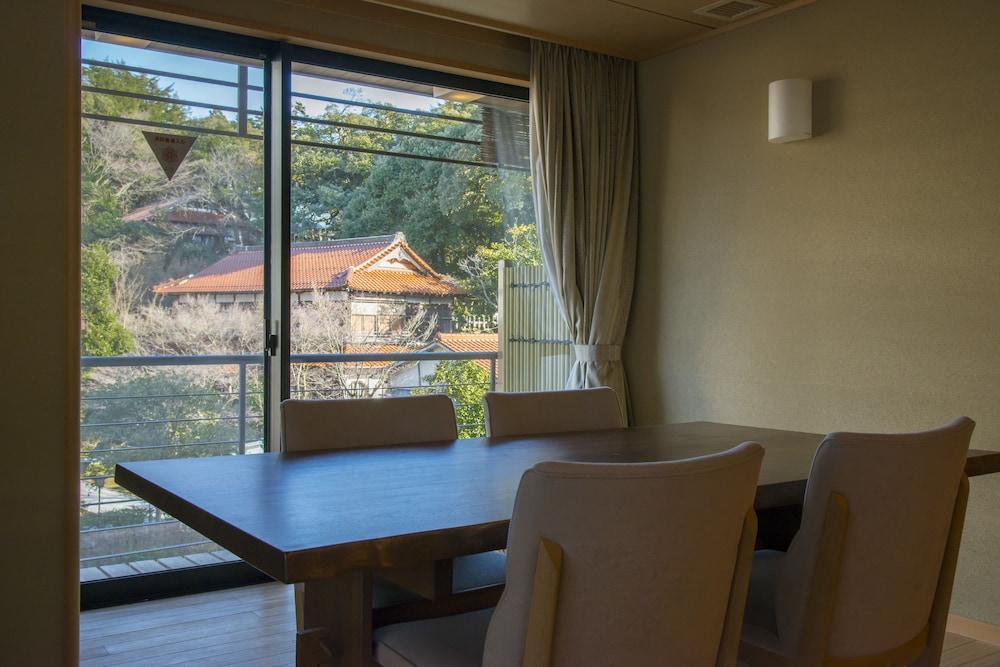 Tachibana Shikitei Hotel Кага Екстериор снимка