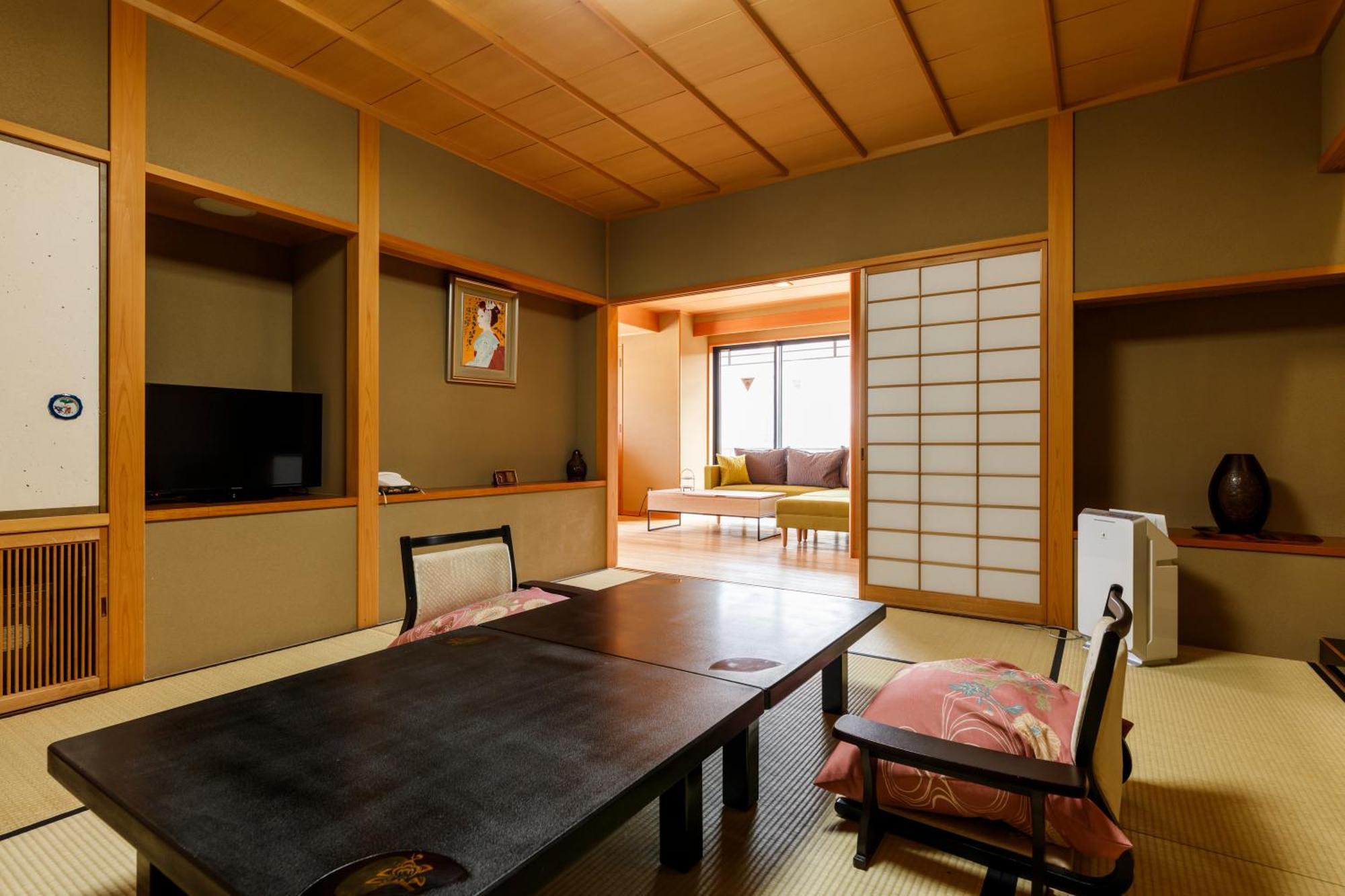 Tachibana Shikitei Hotel Кага Екстериор снимка