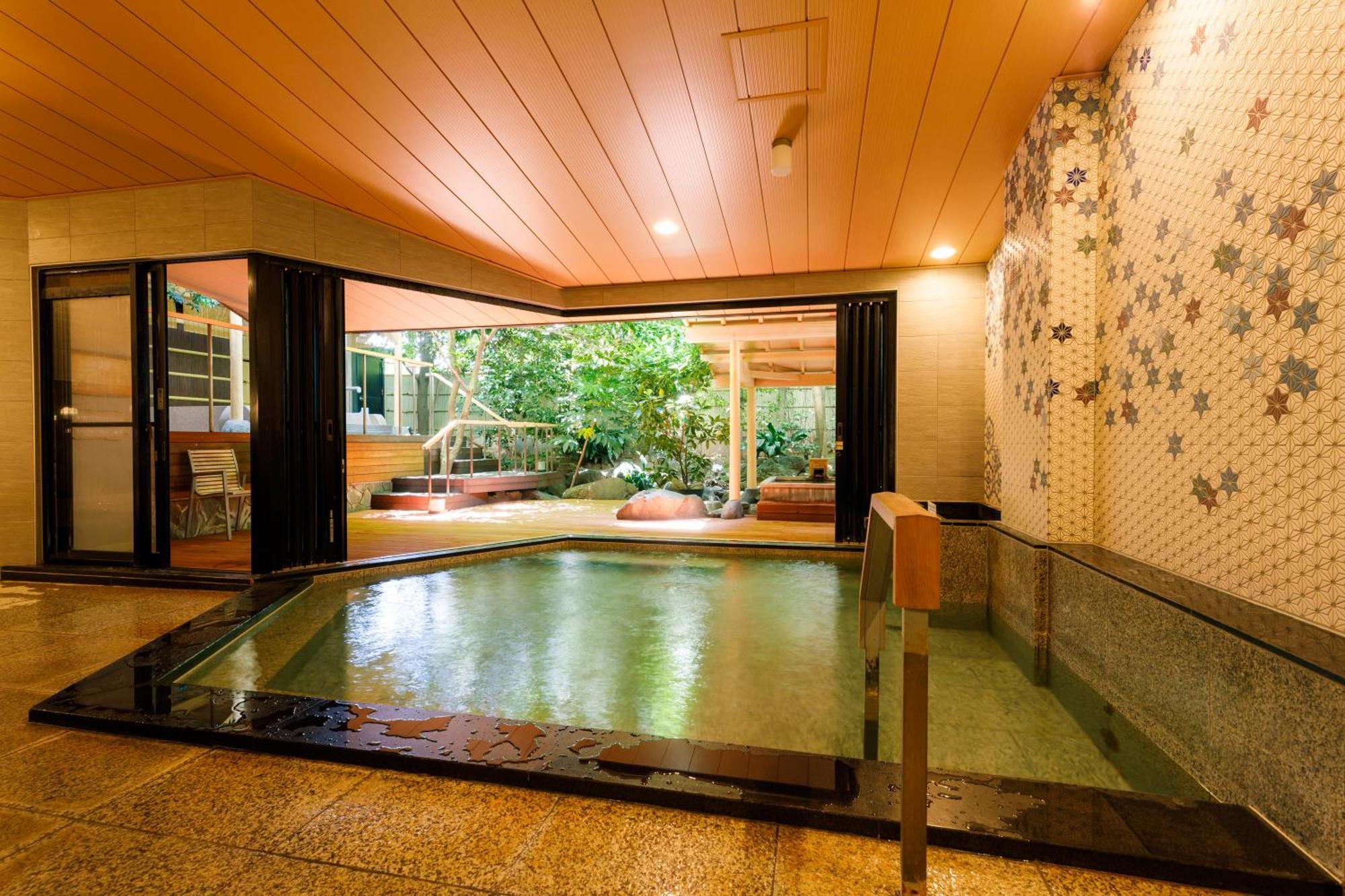 Tachibana Shikitei Hotel Кага Екстериор снимка