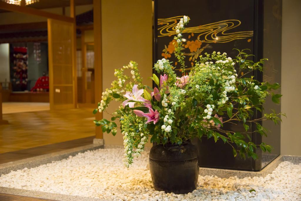 Tachibana Shikitei Hotel Кага Екстериор снимка