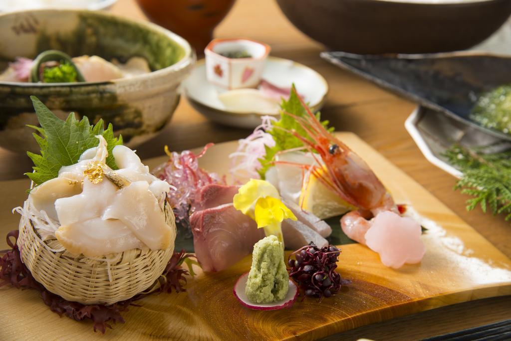 Tachibana Shikitei Hotel Кага Екстериор снимка