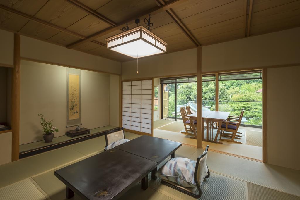 Tachibana Shikitei Hotel Кага Стая снимка