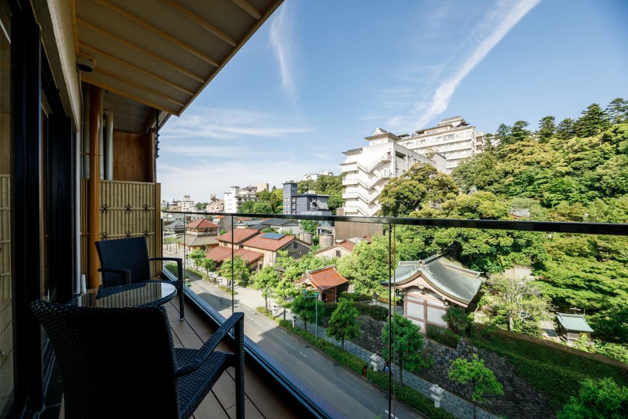 Tachibana Shikitei Hotel Кага Екстериор снимка